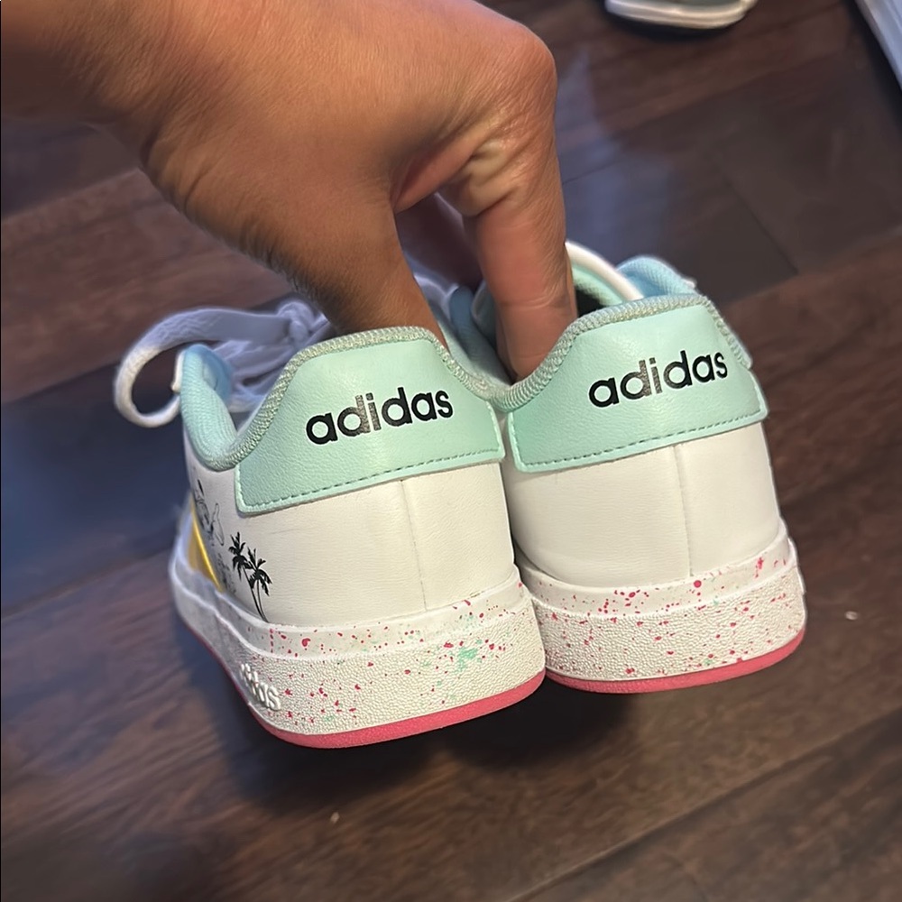 Disney adidas Kids Shoes - White and Yellow - Picture 3 of 7
